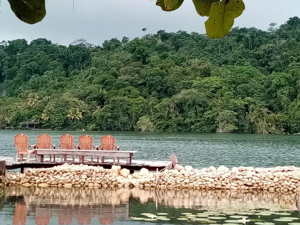 Casa Maya Lívingston Esterno foto